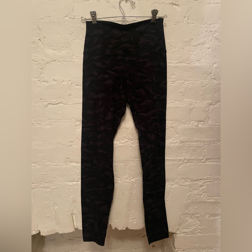 Lululemon align black camo print leggings - size 4